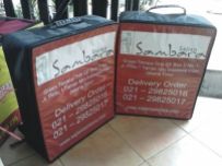 Tas Box Delivery Merah Hitam IDR 585.000